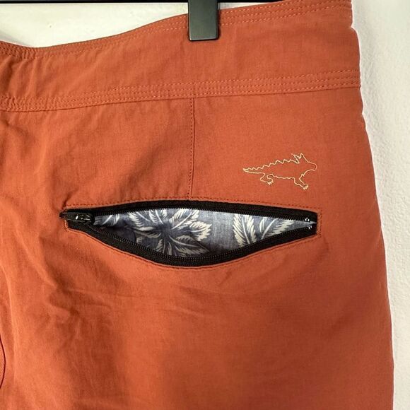 Horny Toad Toad & Co Men’s Rust Colored Flat Front Hybrid Board Shorts - Picture 6 of 7
